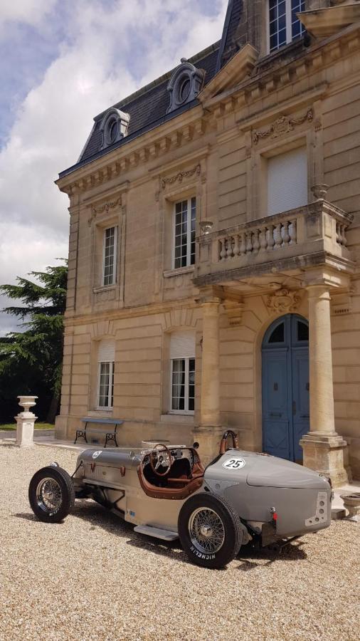 Villa Entiere Du Chateau Lacroix De Civrac 3 Ch, 3 Sdb, Piscine Xxl,Sauna, 4 Etoiles,7 Pers Bagian luar foto